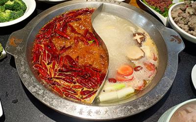 專業(yè)火鍋炒料學(xué)習(xí)哪里技術(shù)過(guò)硬？專業(yè)火鍋底料技術(shù)培訓(xùn)